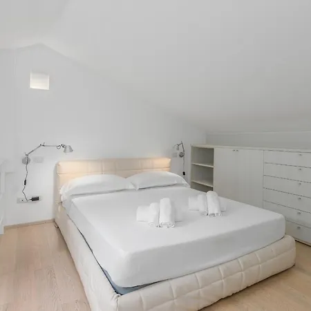 Tra Il Porto E Il Centro, 150m Dal Mare,wifi Savona