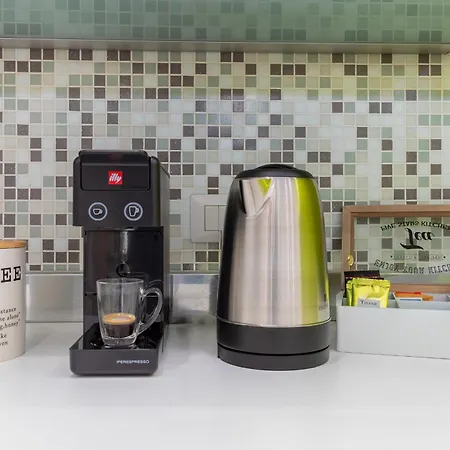 Tra Il Porto E Il Centro, 150m Dal Mare,wifi *